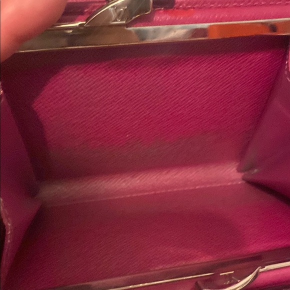 Louis Vuitton purple epi kiss lock wallet no dust bag included no callouts - Picture 6 of 11